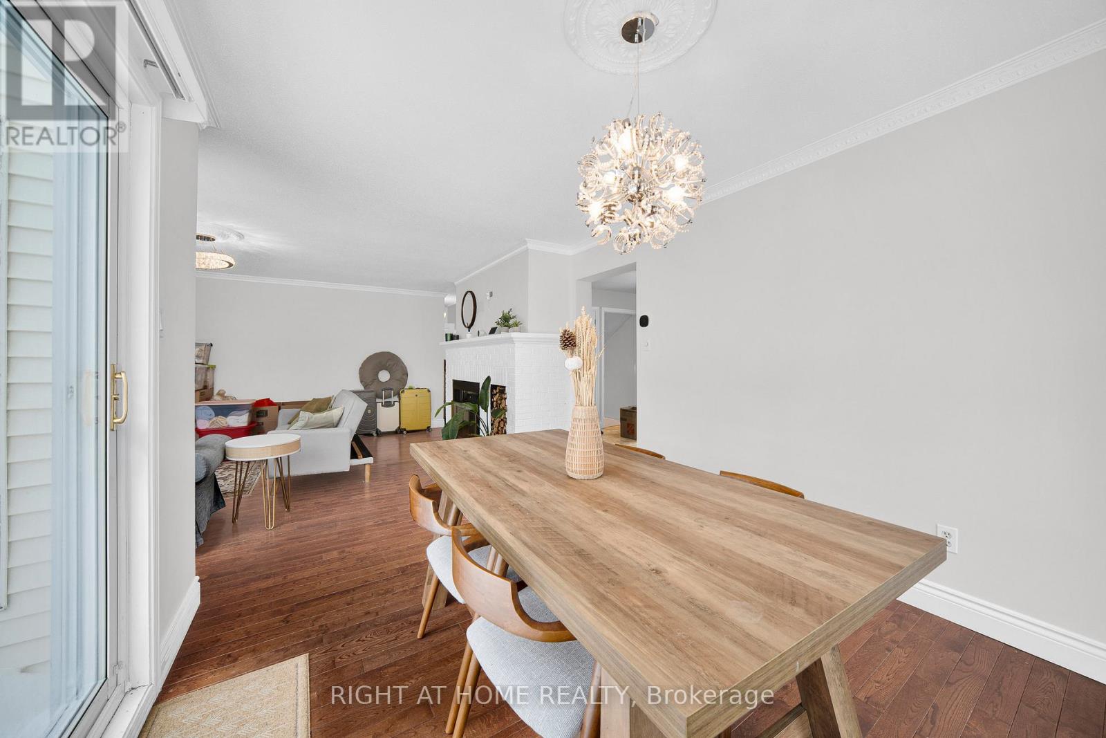 2832 Mozart Court, Ottawa, Ontario  K1T 2P7 - Photo 7 - X12796010