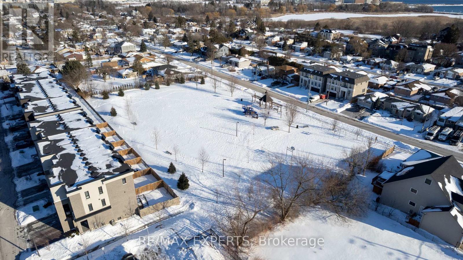 1366 Gull Crossing, Pickering, Ontario  L1W 0B7 - Photo 3 - E12795708