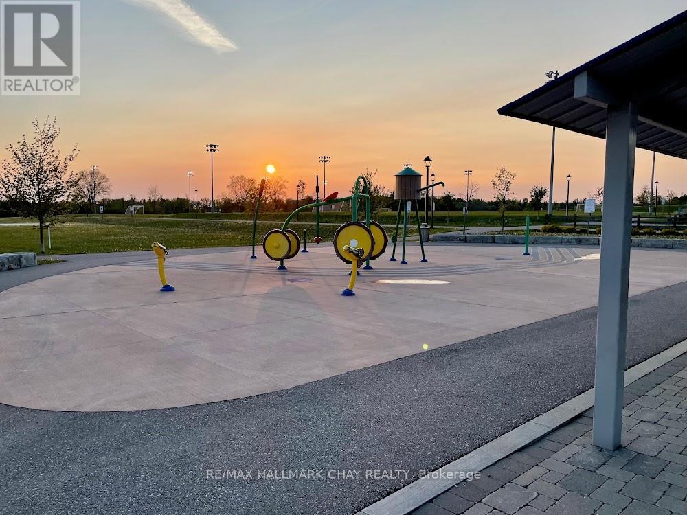 4 Arthur Evans Crescent, Bradford West Gwillimbury, Ontario  L3Z 2A5 - Photo 45 - N12793424