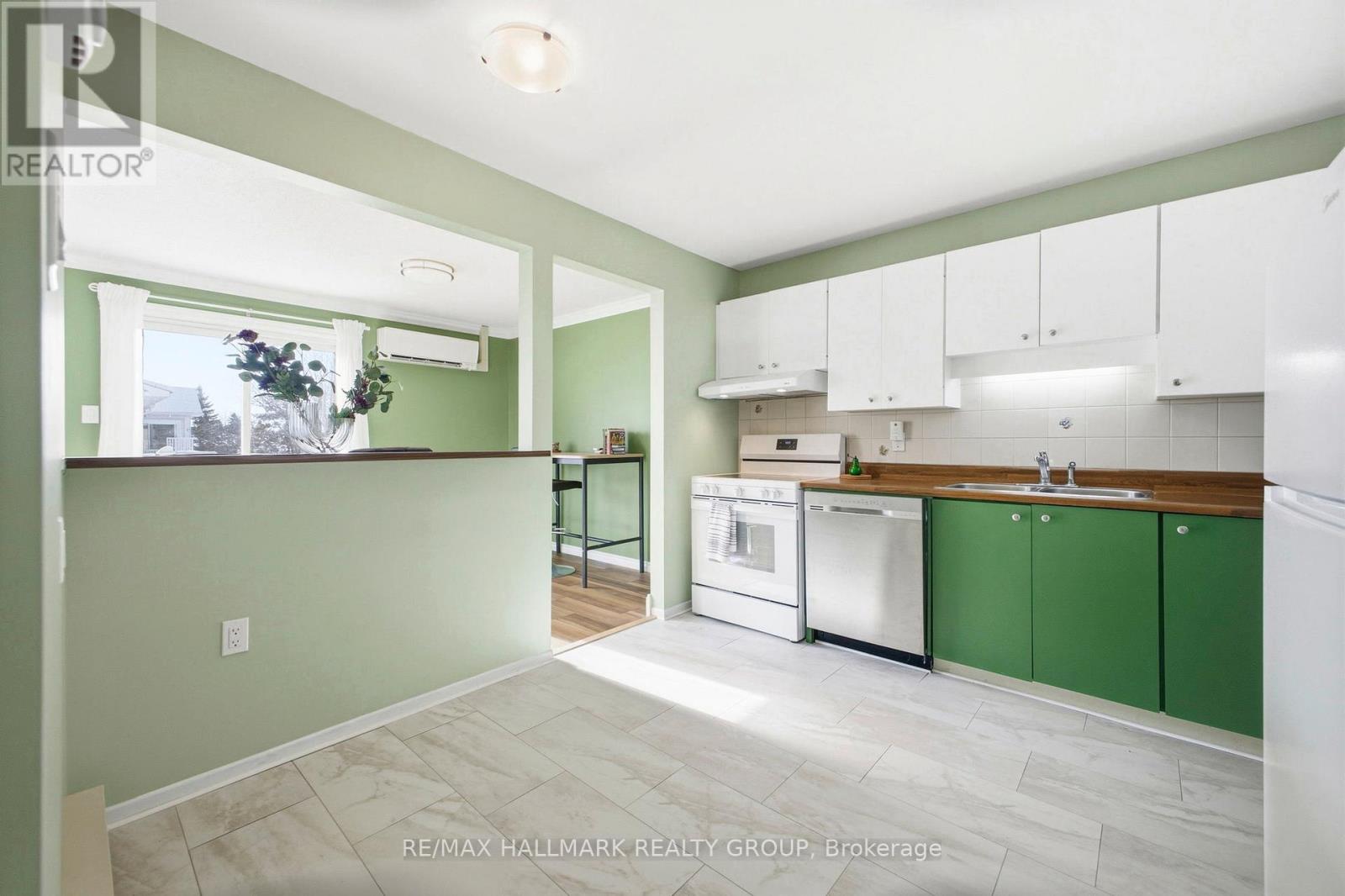 D - 39 Stonehaven Drive, Ottawa, Ontario  K2M 1E3 - Photo 12 - X12795312