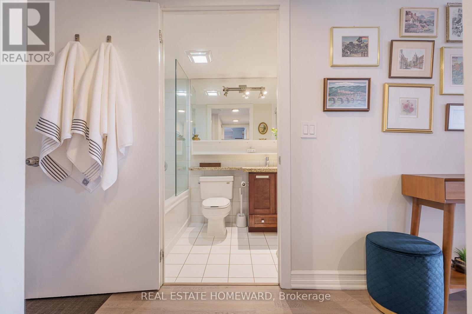 1404 - 255 Richmond Street E, Toronto, Ontario  M5A 4T7 - Photo 21 - C12795968