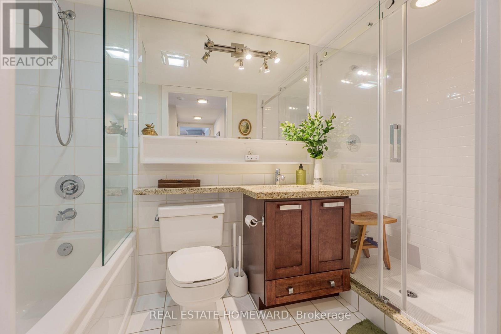 1404 - 255 Richmond Street E, Toronto, Ontario  M5A 4T7 - Photo 22 - C12795968