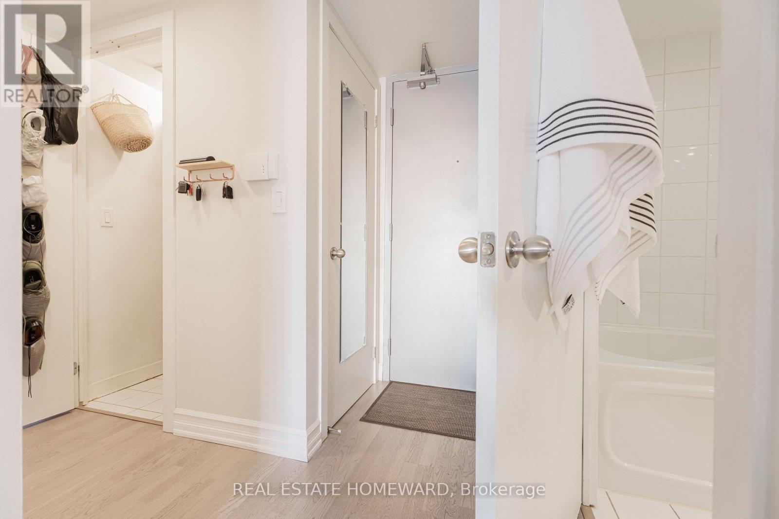 1404 - 255 Richmond Street E, Toronto, Ontario  M5A 4T7 - Photo 24 - C12795968