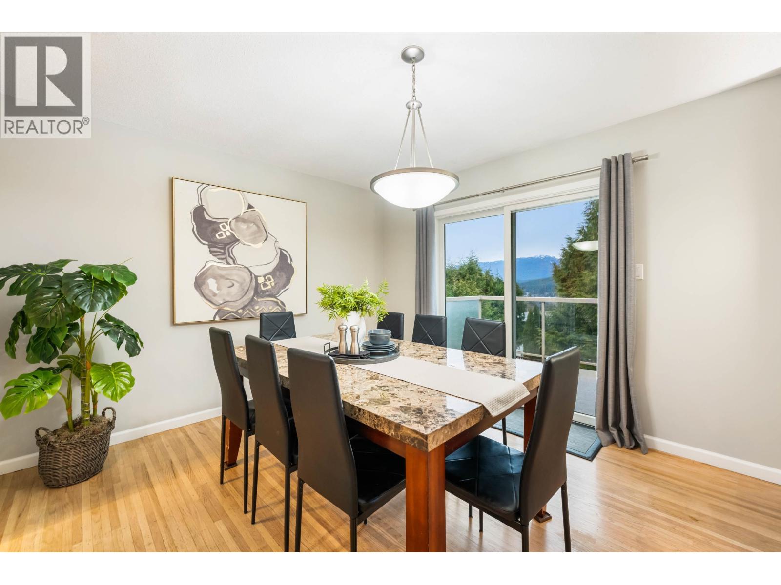 921 Baker Drive, Coquitlam, British Columbia  V3J 6X3 - Photo 6 - R3090811