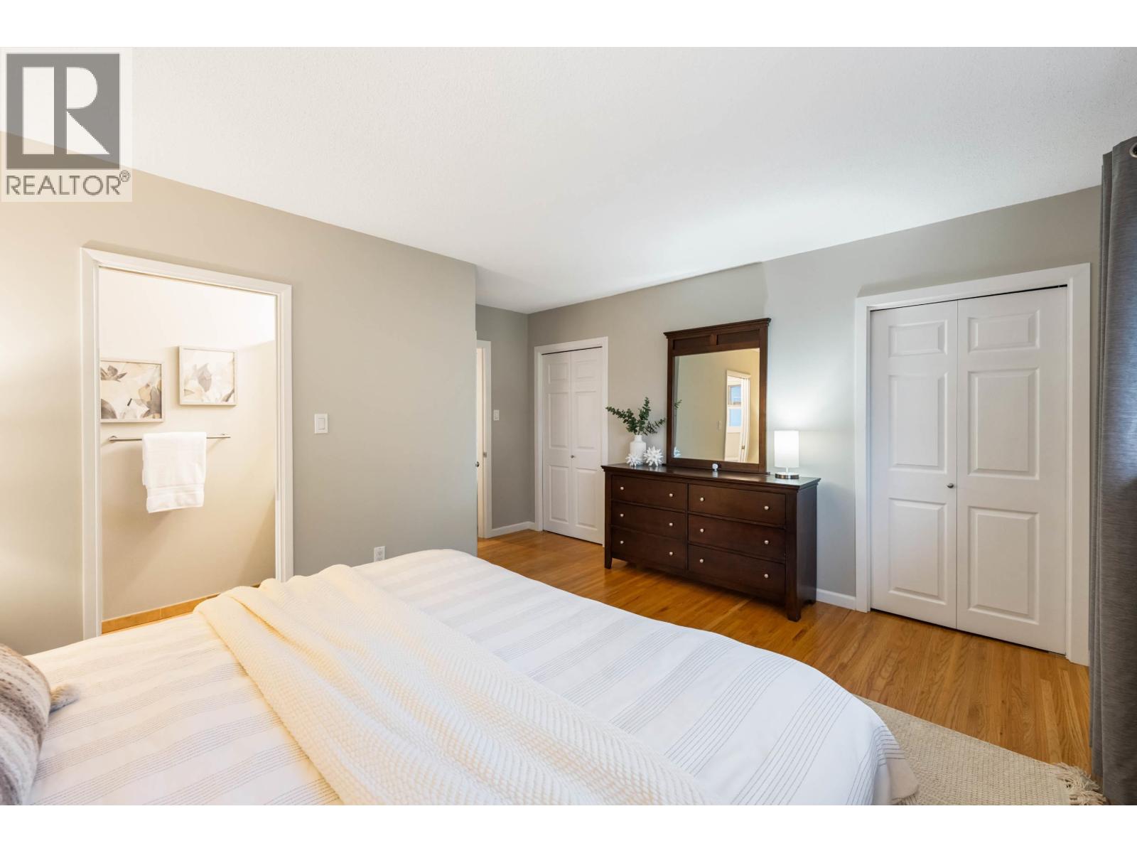 921 Baker Drive, Coquitlam, British Columbia  V3J 6X3 - Photo 12 - R3090811