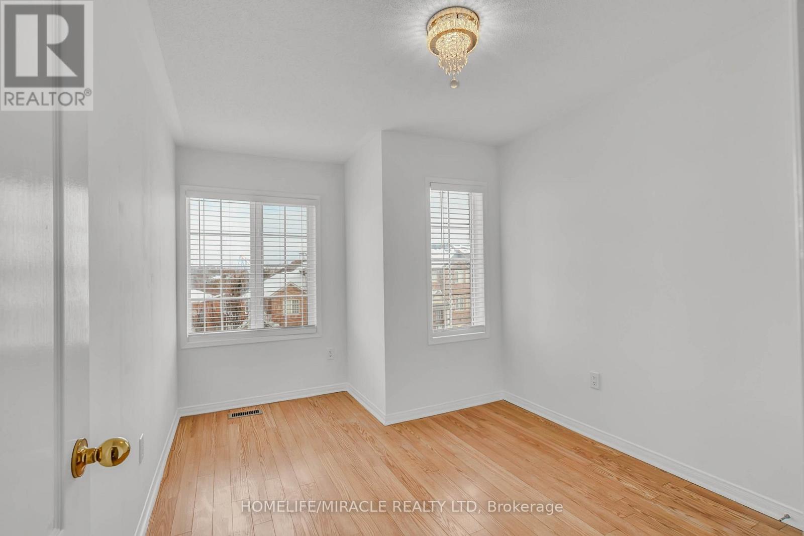 17 Pikake Court, Vaughan, Ontario  L6A 3W3 - Photo 25 - N12796008