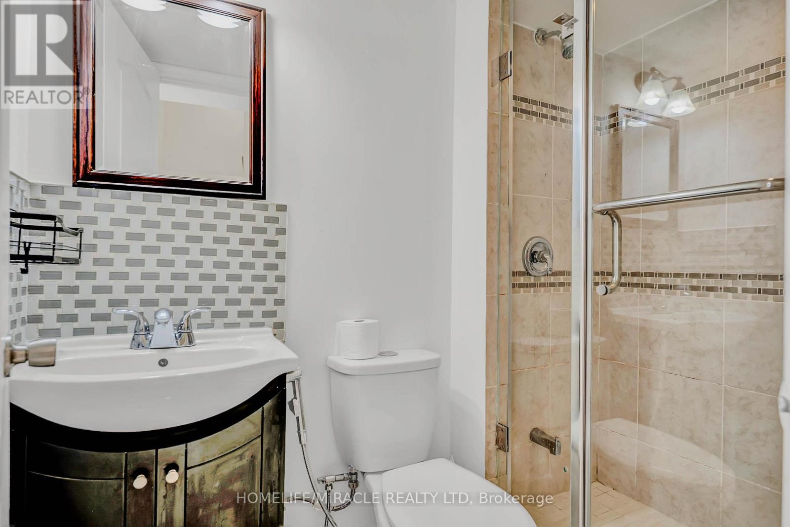 17 Pikake Court, Vaughan, Ontario  L6A 3W3 - Photo 32 - N12796008