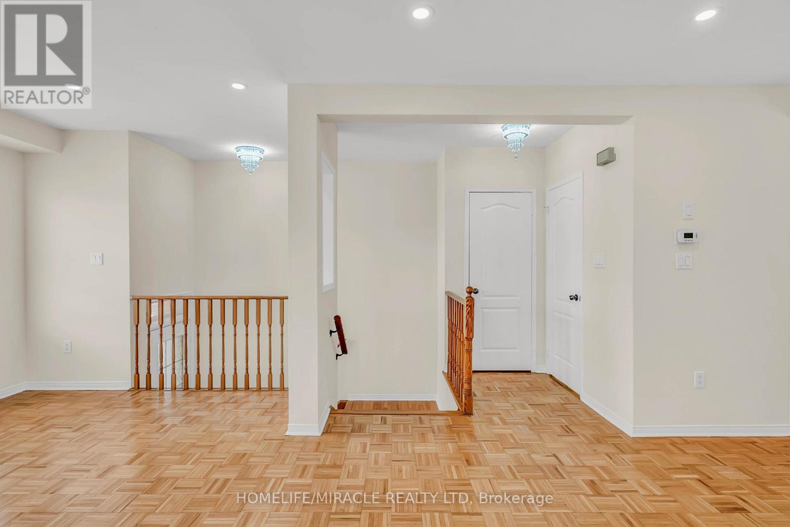 17 Pikake Court, Vaughan, Ontario  L6A 3W3 - Photo 5 - N12796008