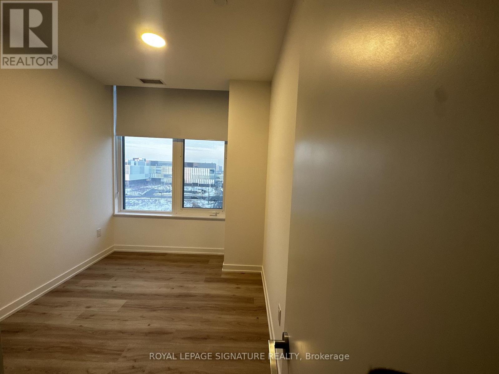 603 - 395 Square One Drive, Mississauga, Ontario  L5B 0C6 - Photo 12 - W12795100