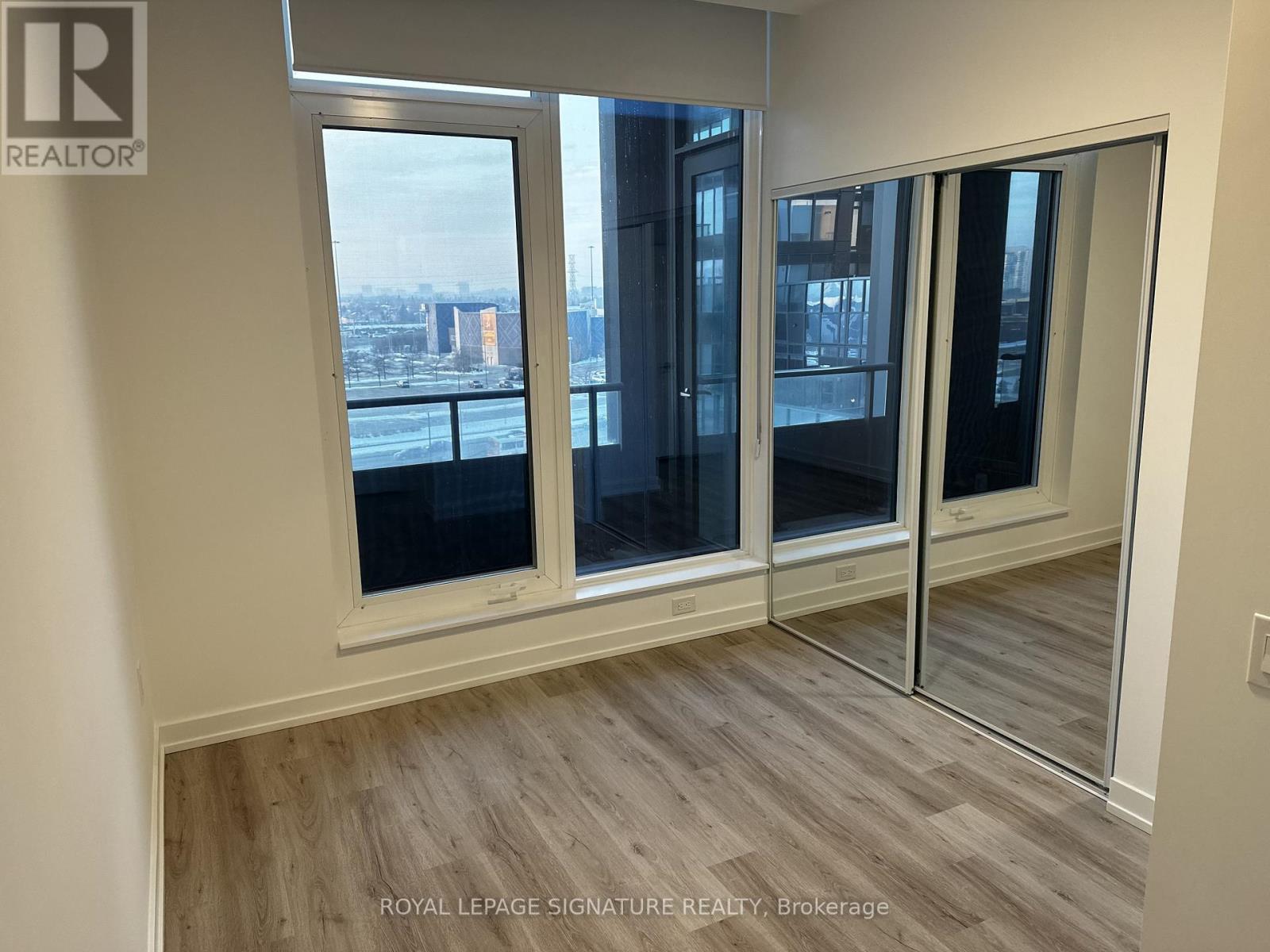 603 - 395 Square One Drive, Mississauga, Ontario  L5B 0C6 - Photo 3 - W12795100