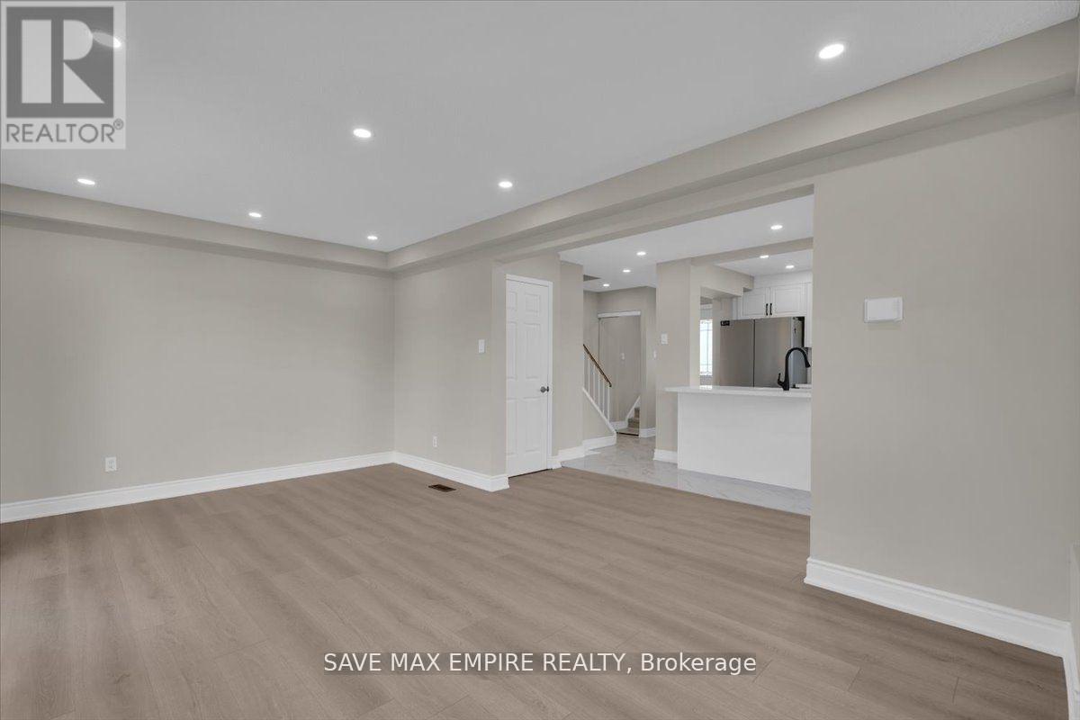 18 Hasting Square, Brampton, Ontario  L6S 2N8 - Photo 14 - W12795956