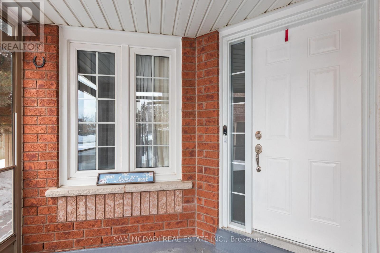 7159 Spyglass Crescent, Mississauga, Ontario  L5N 7H3 - Photo 2 - W12796000