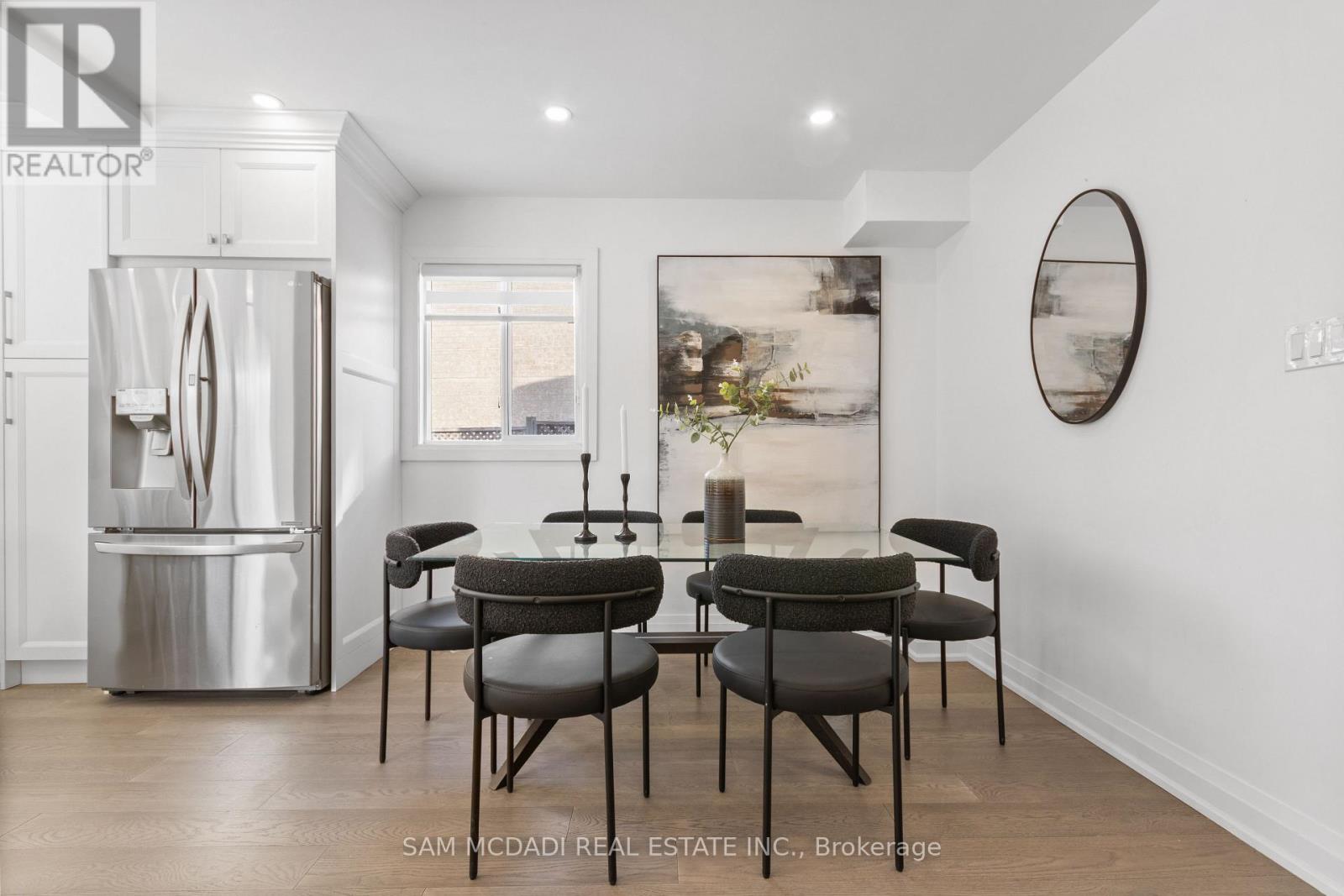 7159 Spyglass Crescent, Mississauga, Ontario  L5N 7H3 - Photo 7 - W12796000