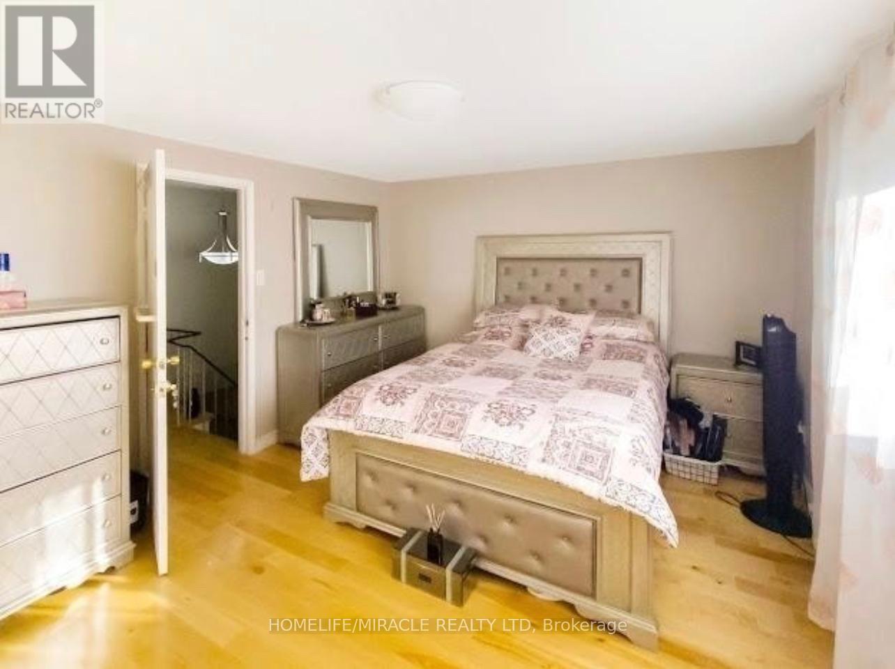 23 Mccallum Court, Brampton, Ontario  L6W 3M4 - Photo 12 - W12796002