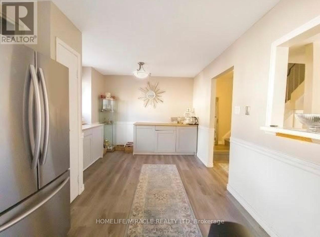 23 Mccallum Court, Brampton, Ontario  L6W 3M4 - Photo 7 - W12796002