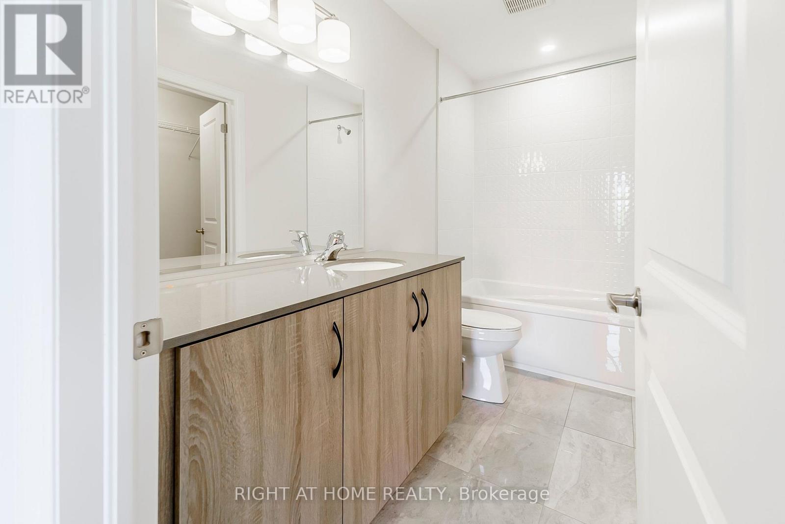 602 Wedlock Lane, Peterborough (Northcrest Ward 5), Ontario  K9H 0C4 - Photo 12 - X12795940