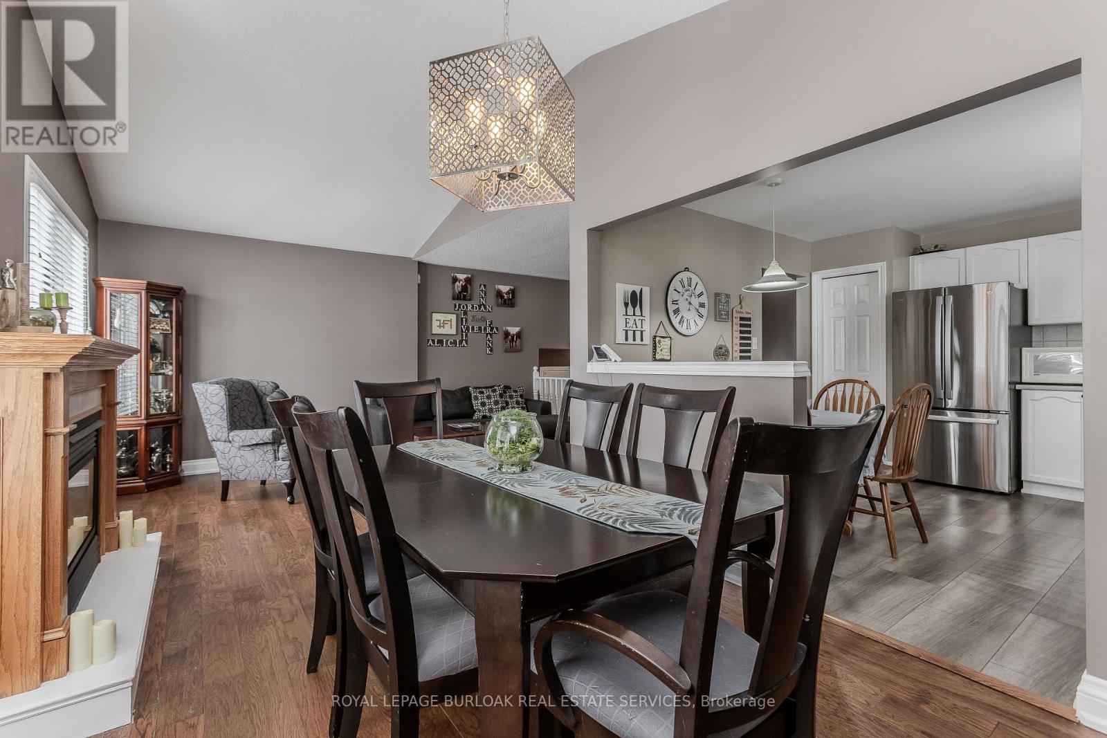 11 Robinia Lane, Brantford, Ontario  N3V 1E3 - Photo 15 - X12795992