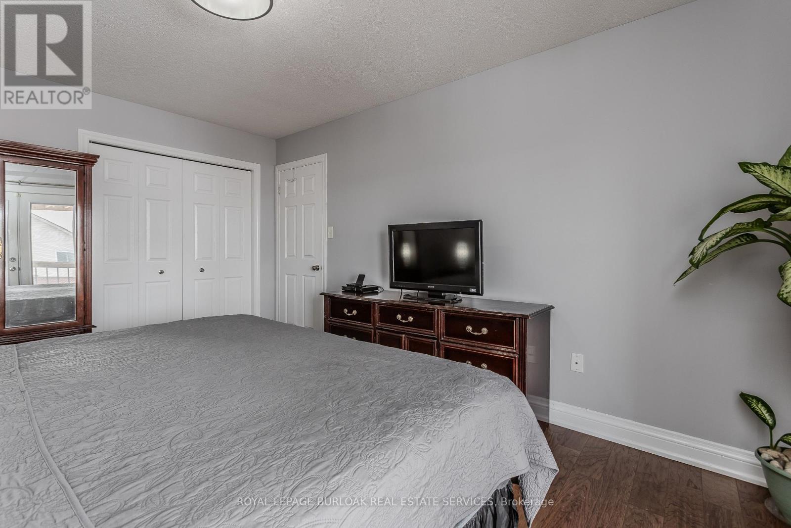 11 Robinia Lane, Brantford, Ontario  N3V 1E3 - Photo 22 - X12795992