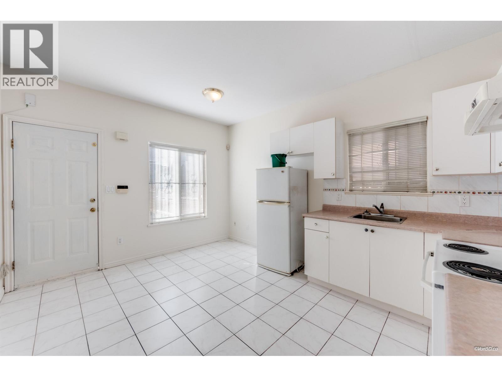 3056 Adanac Street, Vancouver, British Columbia  V5K 2N7 - Photo 27 - R3090436