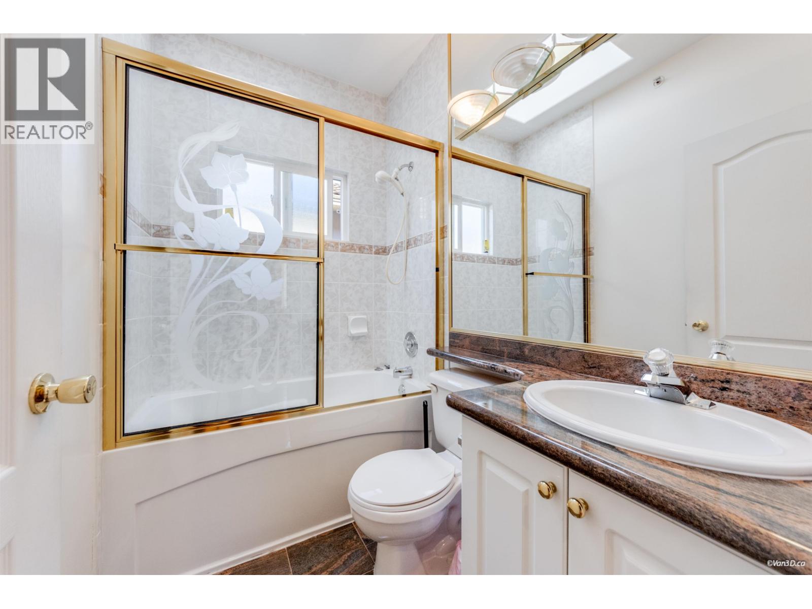 3056 Adanac Street, Vancouver, British Columbia  V5K 2N7 - Photo 13 - R3090436