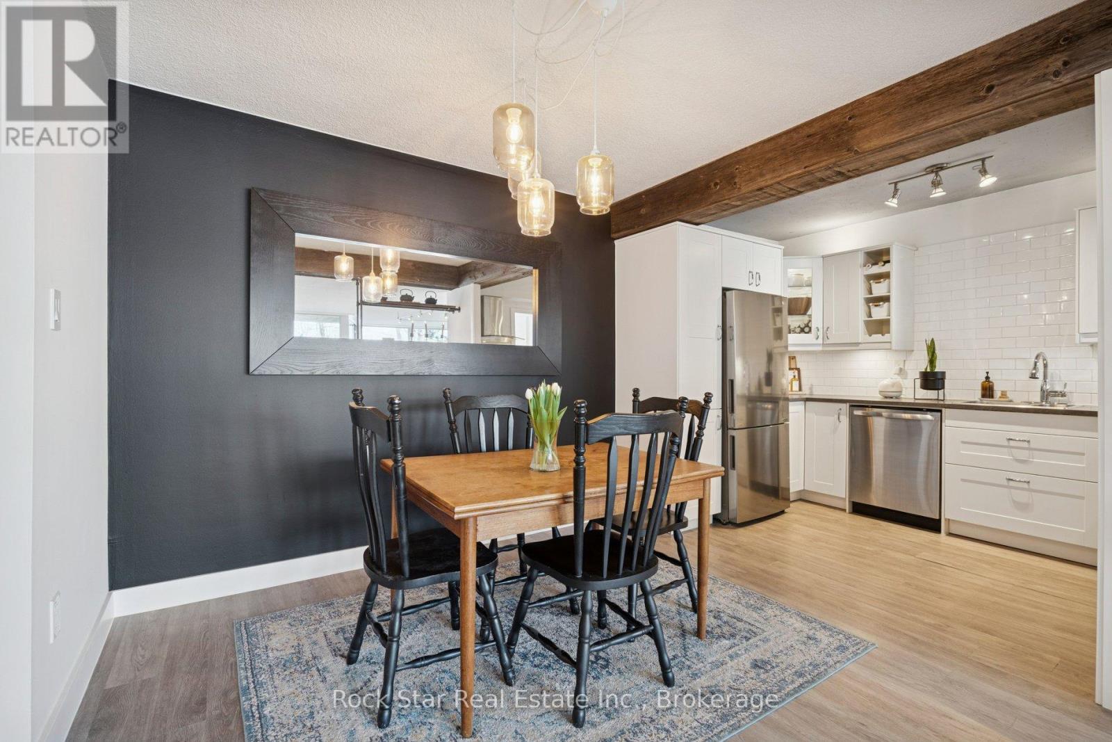 103 - 20 Speers Road, Oakville, Ontario  L6K 3R5 - Photo 2 - W12796034