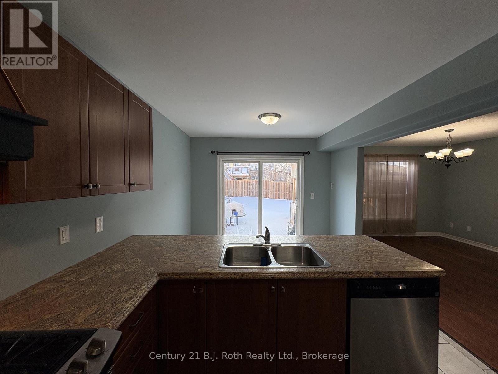 34 Pearl Drive, Orillia, Ontario  L3V 0A5 - Photo 11 - S12796054