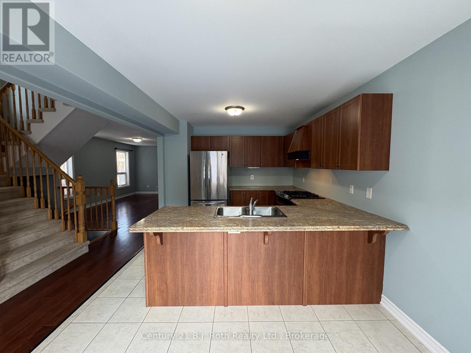 34 Pearl Drive, Orillia, Ontario  L3V 0A5 - Photo 12 - S12796054