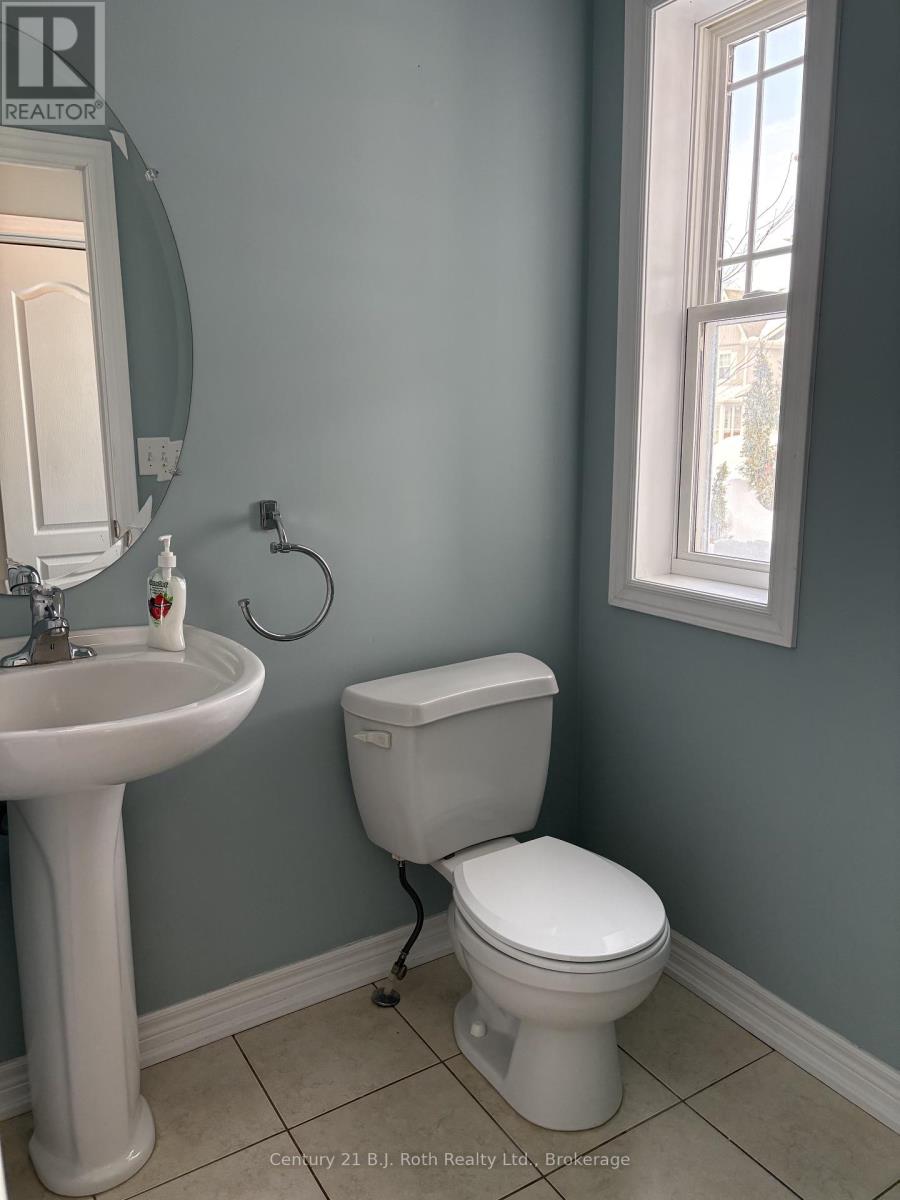 34 Pearl Drive, Orillia, Ontario  L3V 0A5 - Photo 4 - S12796054