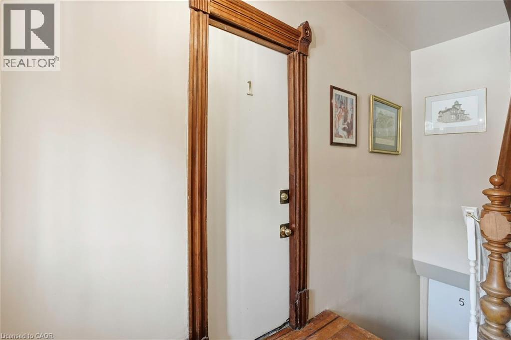 27 Ontario Avenue, Hamilton, Ontario  L8N 2X1 - Photo 4 - 40800133