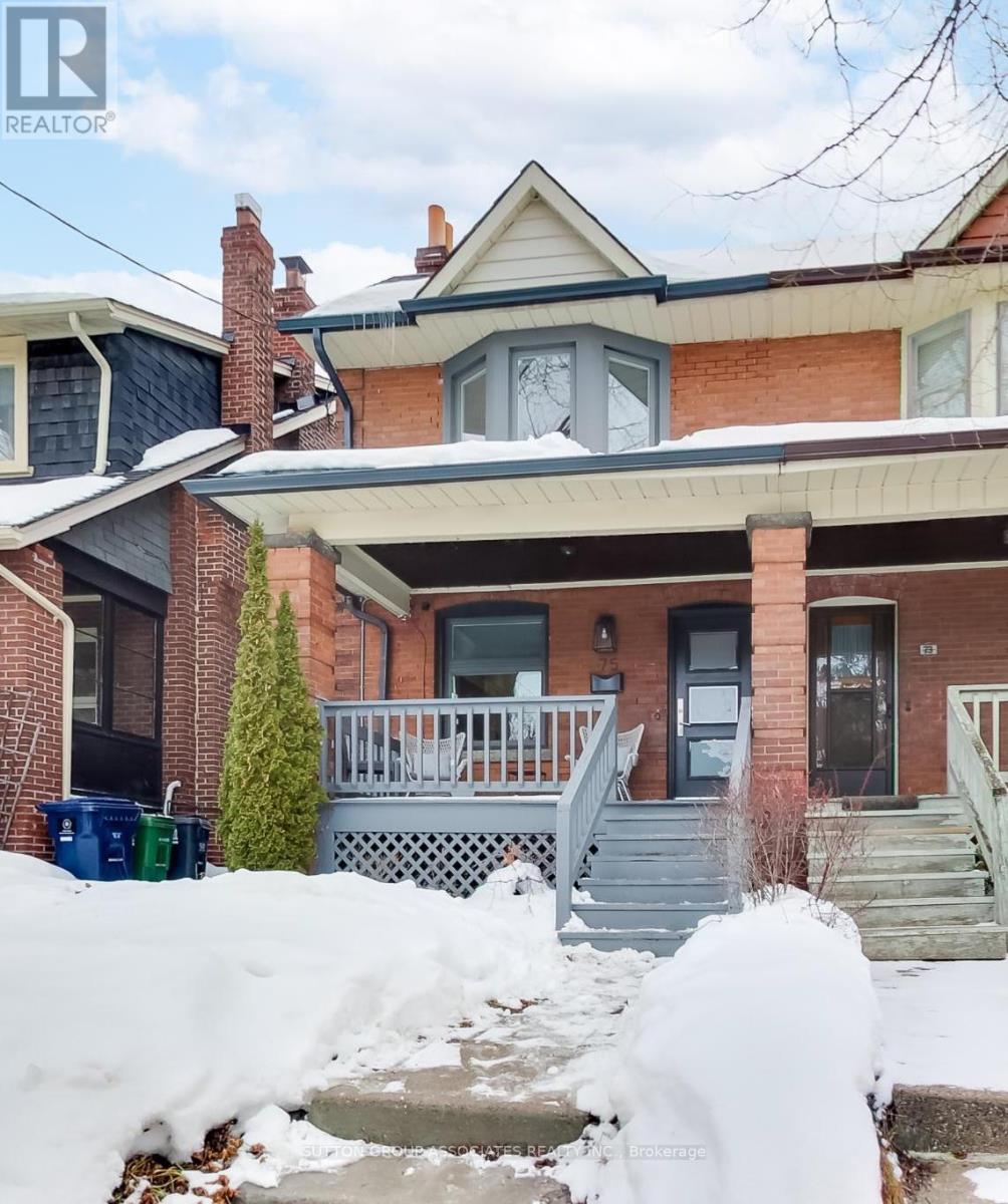 75 Arlington Avenue, Toronto, Ontario  M6G 3L2 - Photo 2 - C12795000