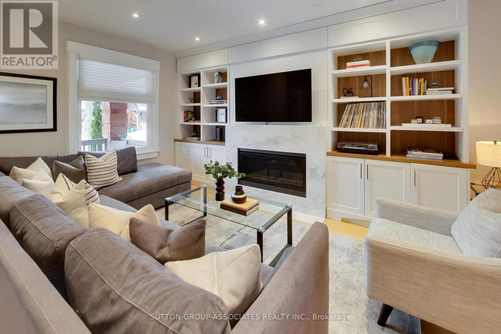 75 Arlington Avenue, Toronto, Ontario  M6G 3L2 - Photo 7 - C12795000