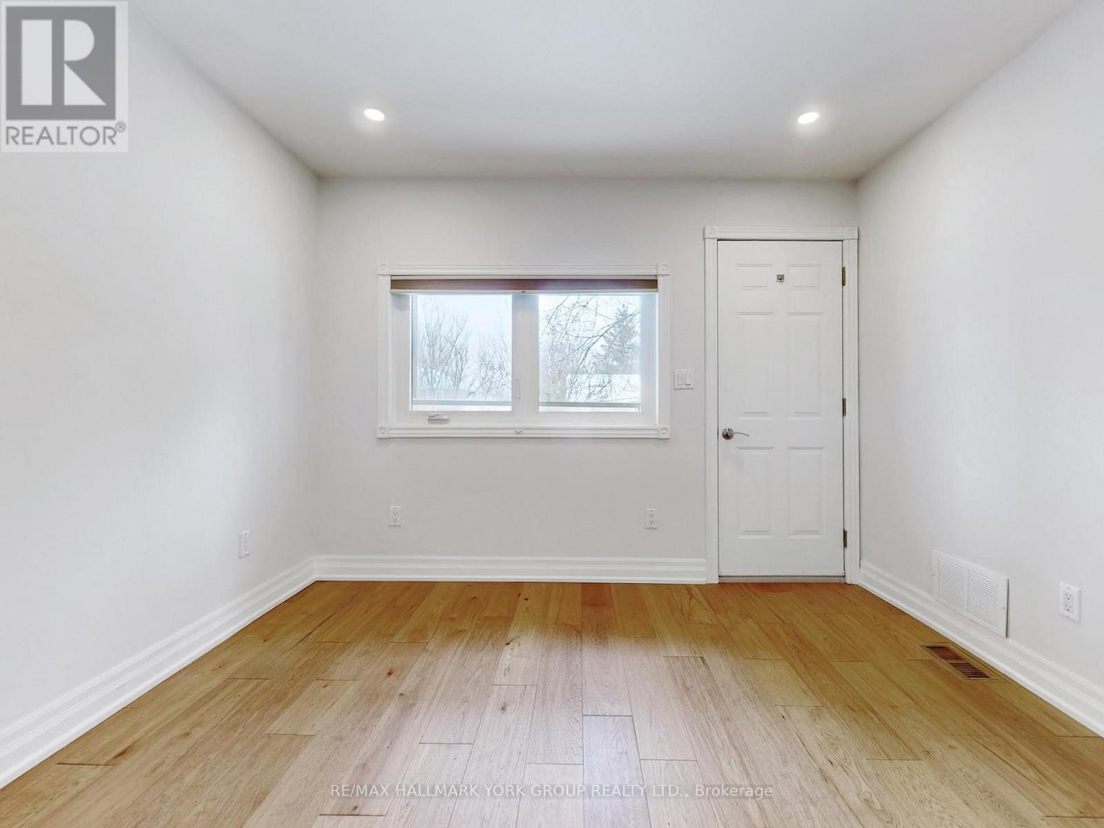 21 Willowbank Avenue, Richmond Hill, Ontario  L4E 3B4 - Photo 18 - N12786862