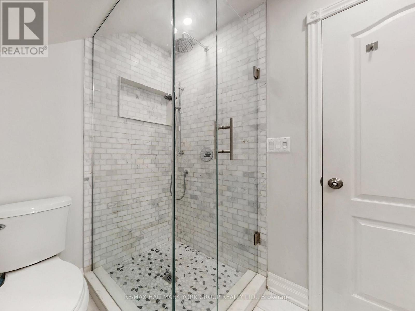 21 Willowbank Avenue, Richmond Hill, Ontario  L4E 3B4 - Photo 26 - N12786862