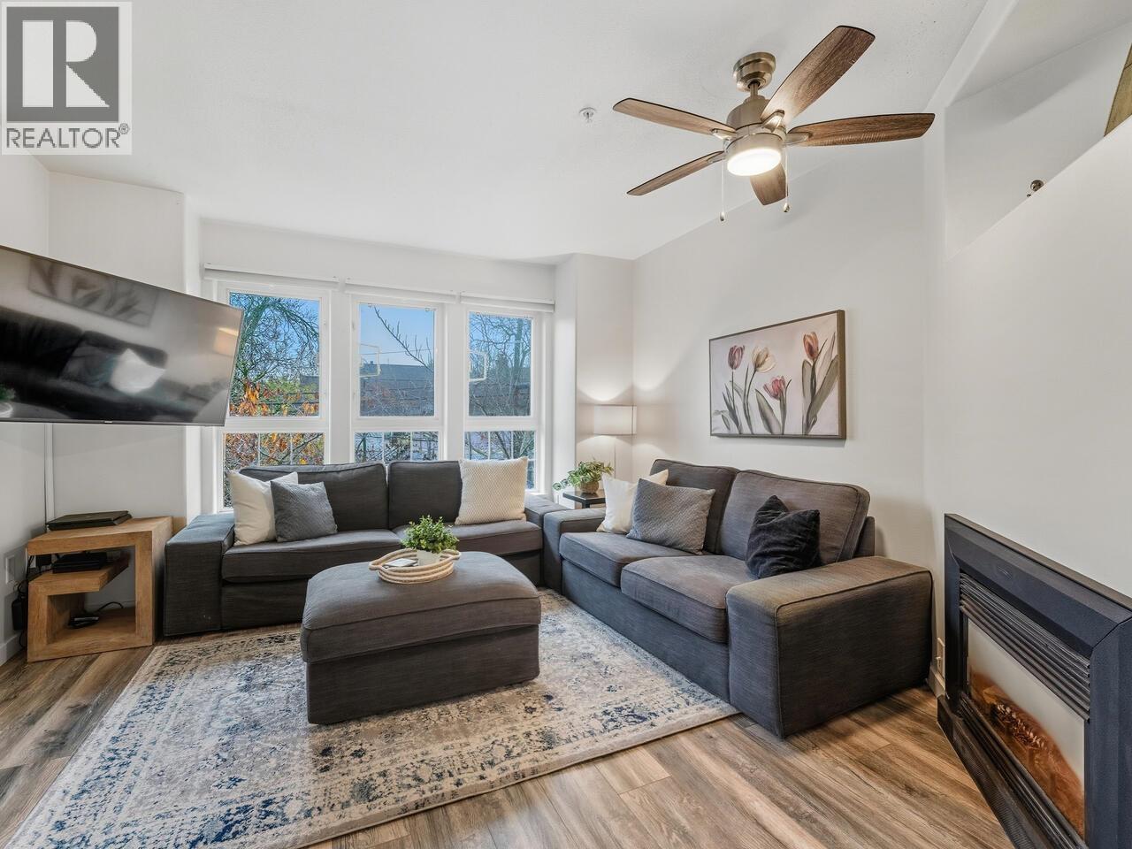 305 1915 E Georgia Street, Vancouver, British Columbia  V5L 2B7 - Photo 2 - R3090836