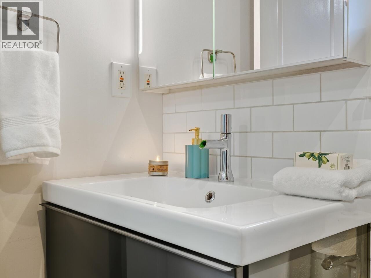 305 1915 E Georgia Street, Vancouver, British Columbia  V5L 2B7 - Photo 22 - R3090836