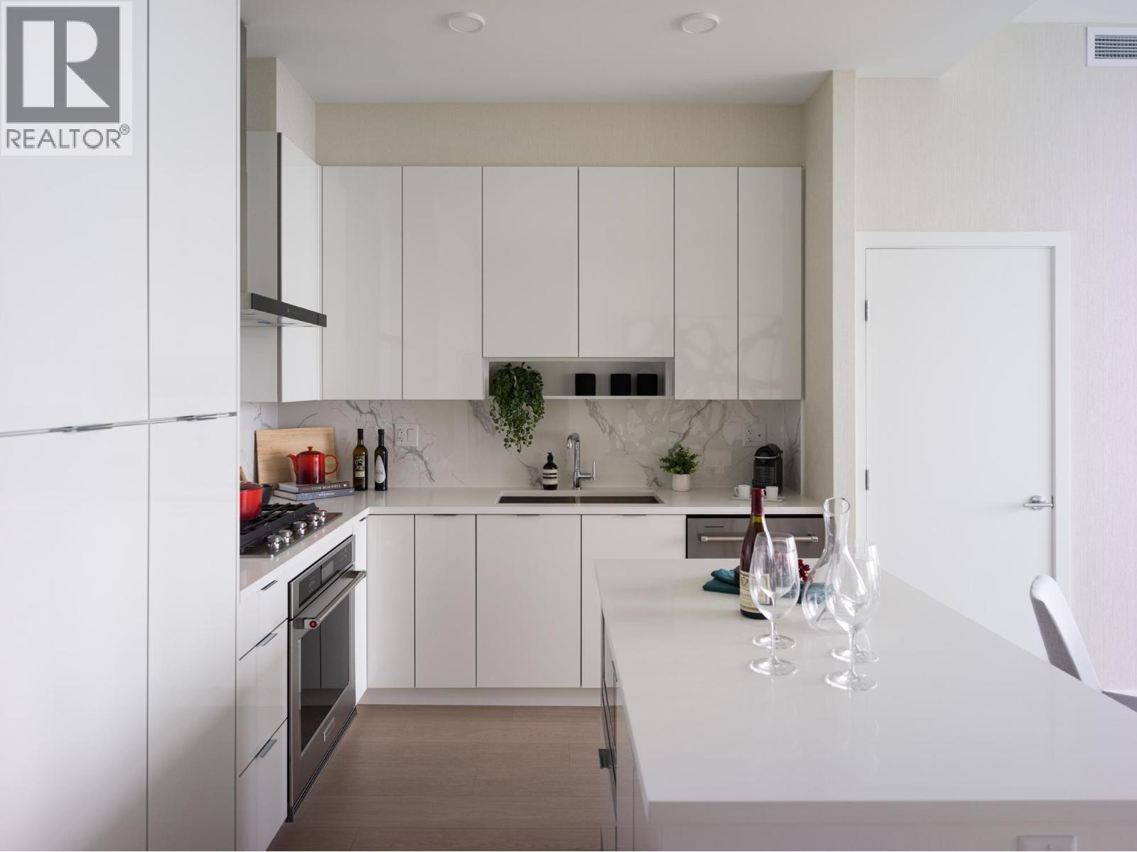 2505 555 SYDNEY AVENUE, Coquitlam, British Columbia