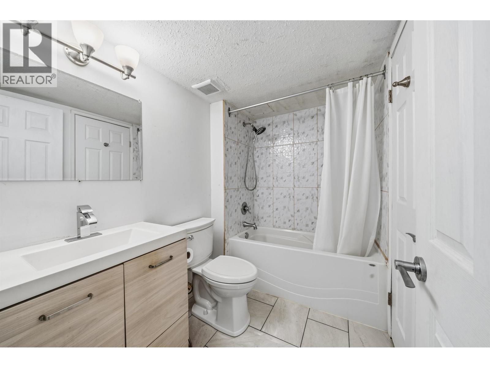 105 932 Robinson Street, Coquitlam, British Columbia  V3J 7R8 - Photo 14 - R3090883