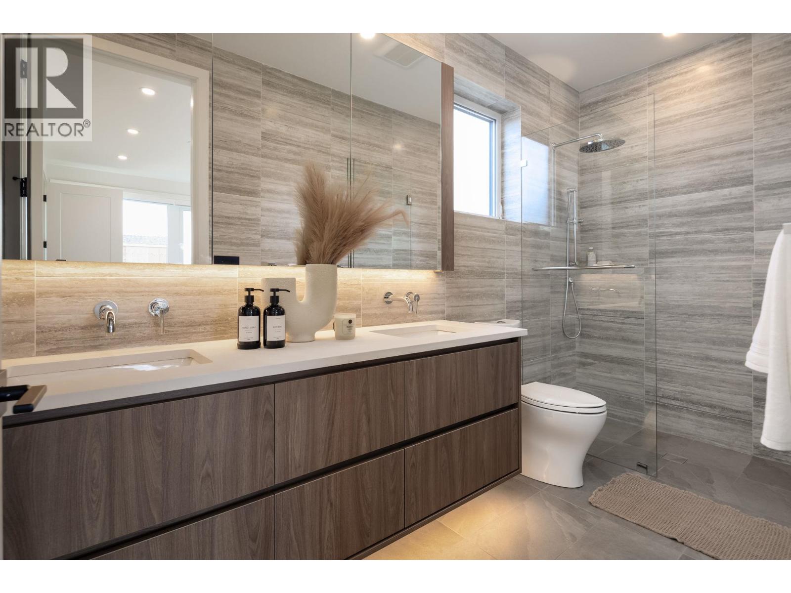 1 950 W 57th Avenue, Vancouver, British Columbia  V6P 1S3 - Photo 13 - R3090893