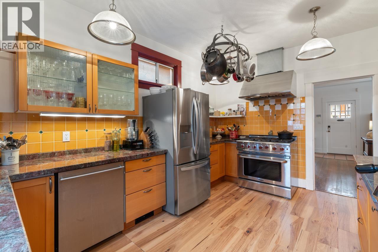 1752 E 4th Avenue, Vancouver, British Columbia  V5N 1K1 - Photo 11 - R3090870