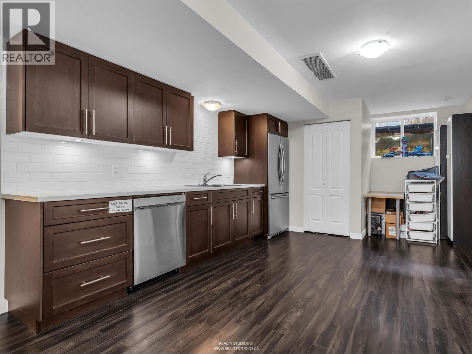 3469 Stephens Court, Coquitlam, British Columbia  V3E 0H8 - Photo 35 - R3090821