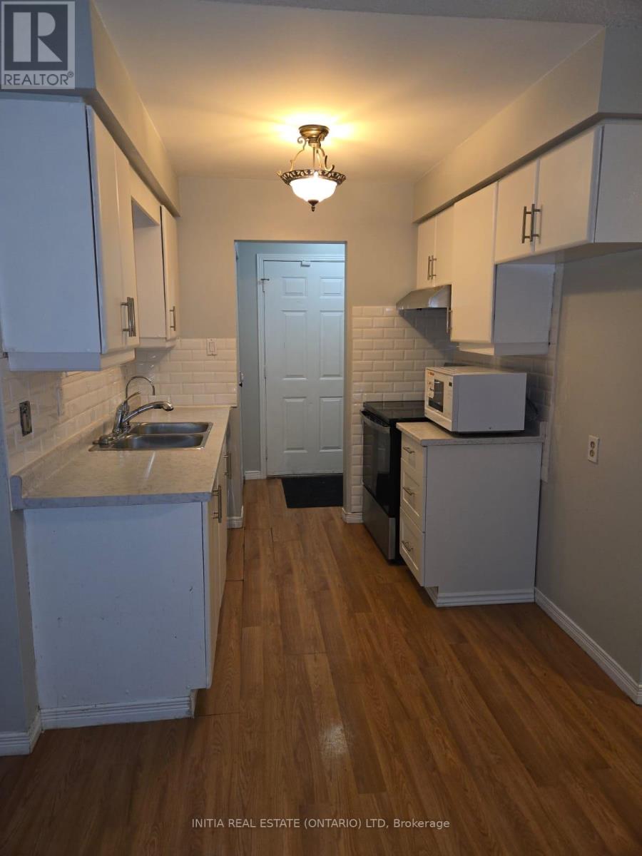 324 Conway Drive, London South, Ontario  N6E 3J9 - Photo 3 - X12793560