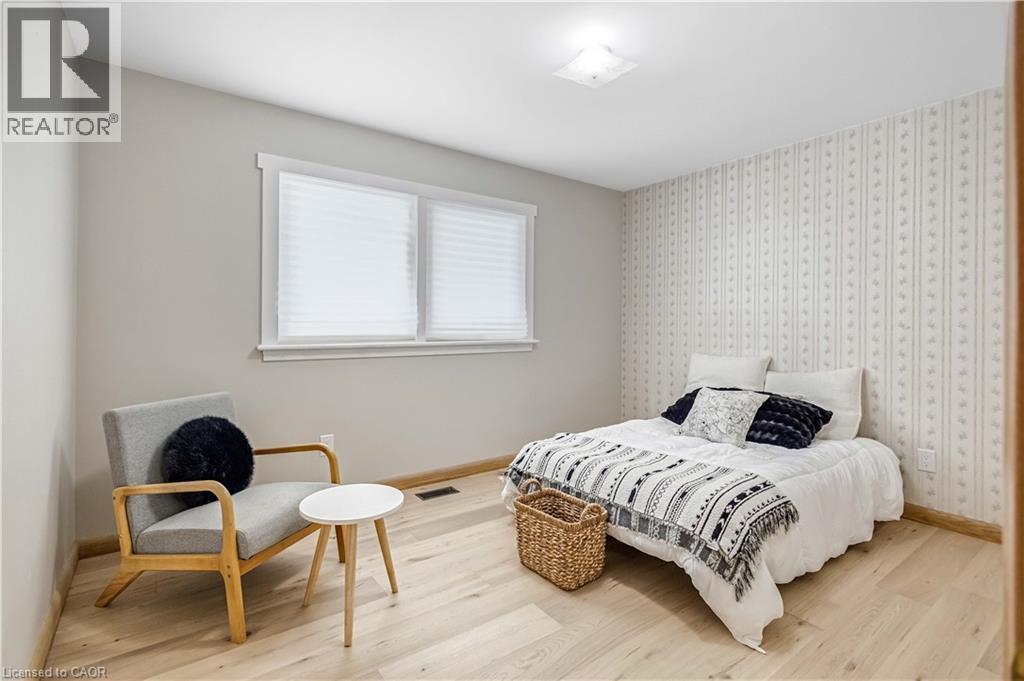 626 Iroquois Avenue, Ancaster, Ontario  L9G 3B4 - Photo 24 - 40805812