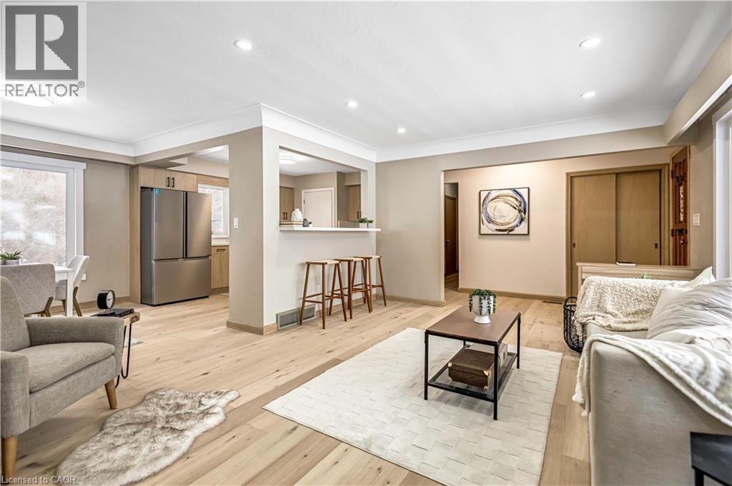 626 Iroquois Avenue, Ancaster, Ontario  L9G 3B4 - Photo 9 - 40805812