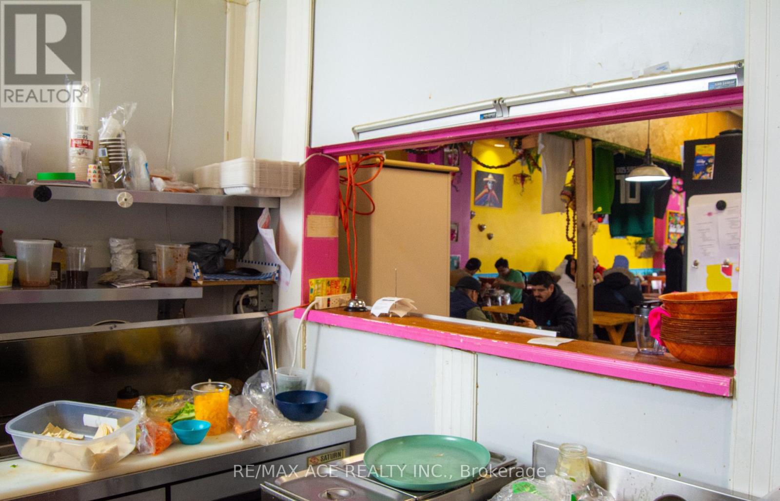 1820 Eglington Avenue W, Toronto, Ontario  M6E 2H6 - Photo 26 - W12796046