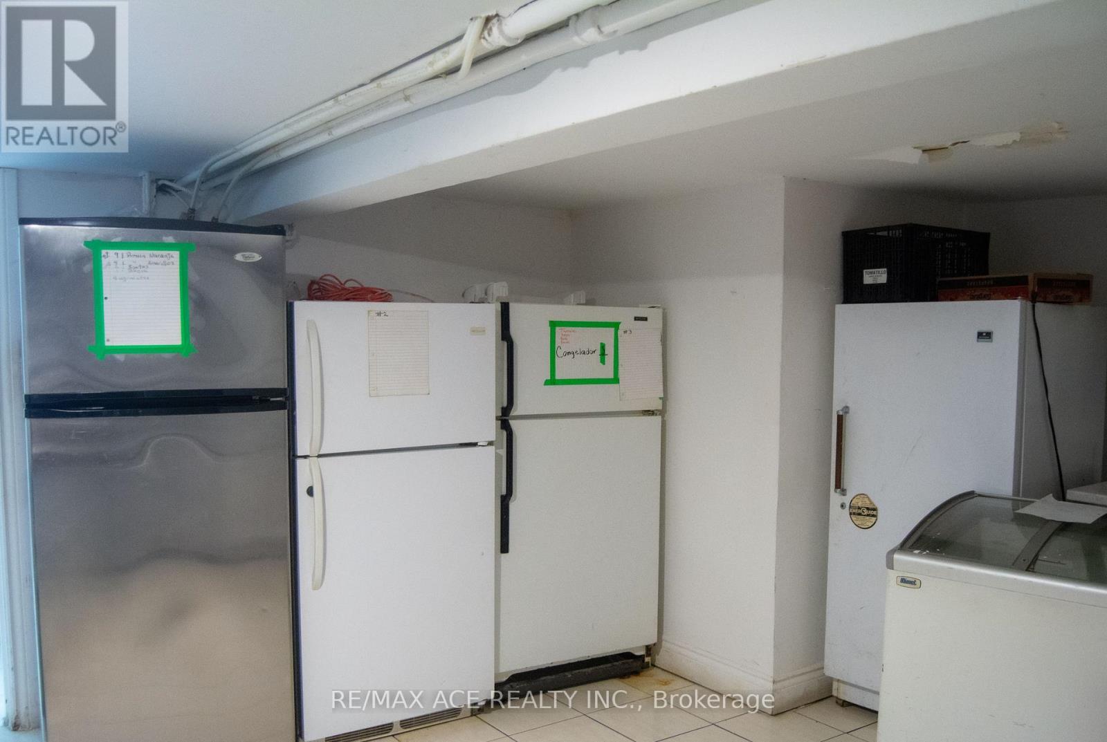 1820 Eglington Avenue W, Toronto, Ontario  M6E 2H6 - Photo 29 - W12796046