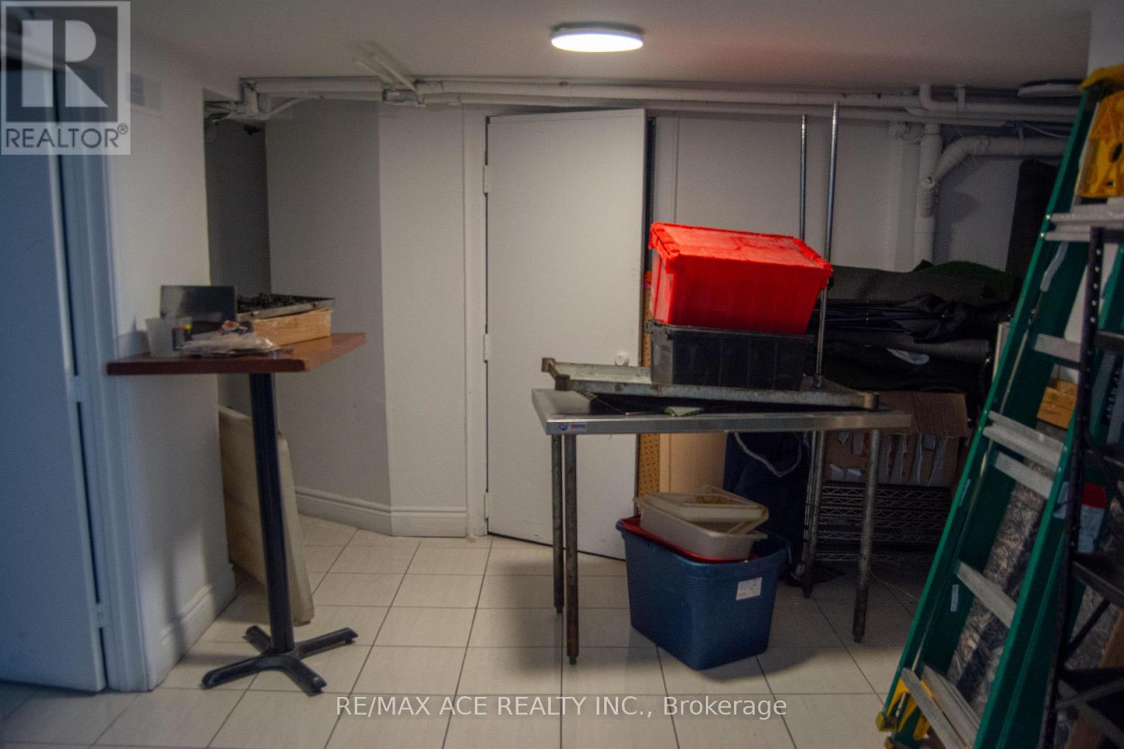 1820 Eglington Avenue W, Toronto, Ontario  M6E 2H6 - Photo 33 - W12796046