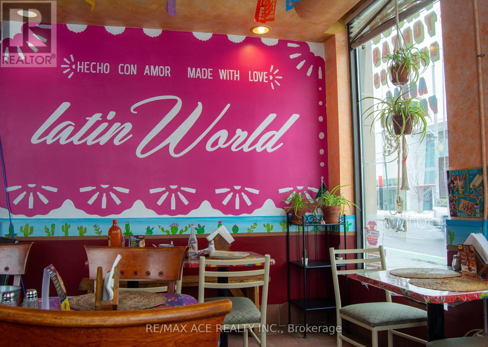 1820 Eglington Avenue W, Toronto, Ontario  M6E 2H6 - Photo 5 - W12796046