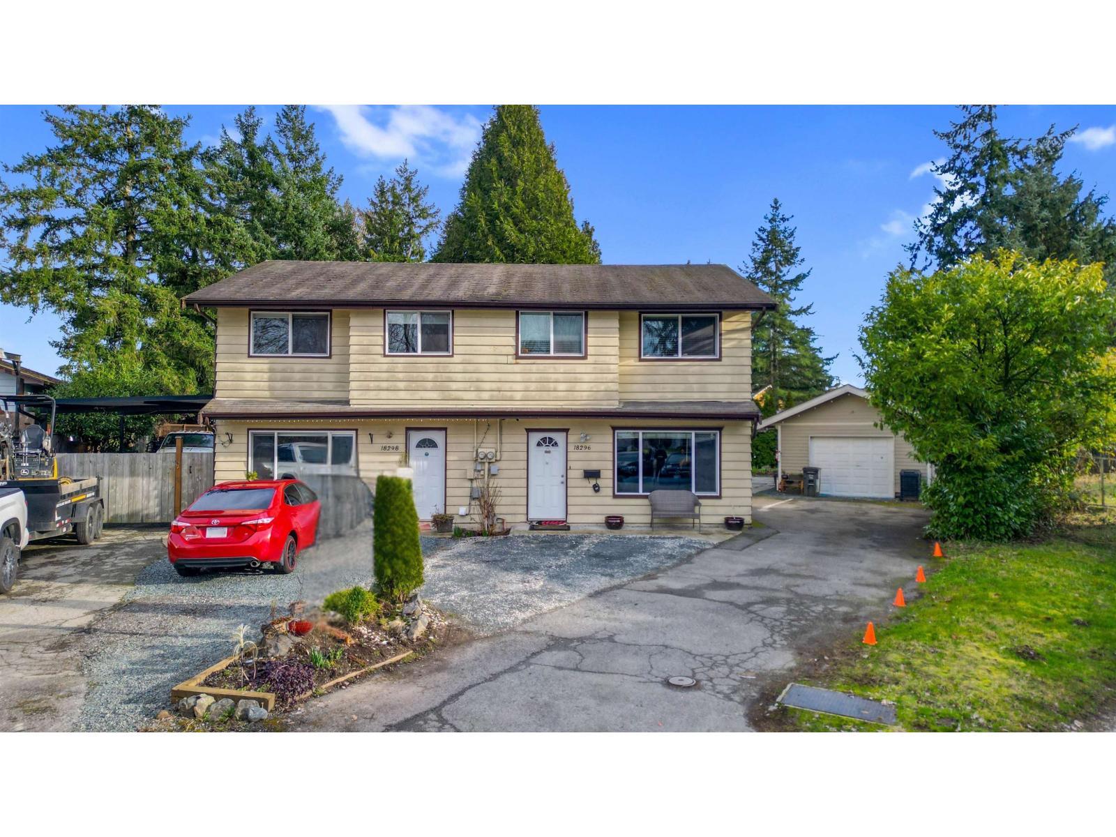 18296 BAYARD PLACE, surrey, British Columbia