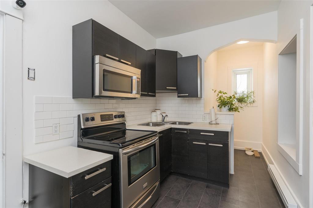 11 161 Cathedral Avenue, Winnipeg, Manitoba  R2W 0X1 - Photo 3 - 202602795