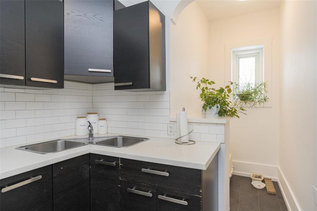 11 161 Cathedral Avenue, Winnipeg, Manitoba  R2W 0X1 - Photo 4 - 202602795